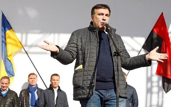 Саакашвили заявил о нападении на палатку своих сторонников около Рады